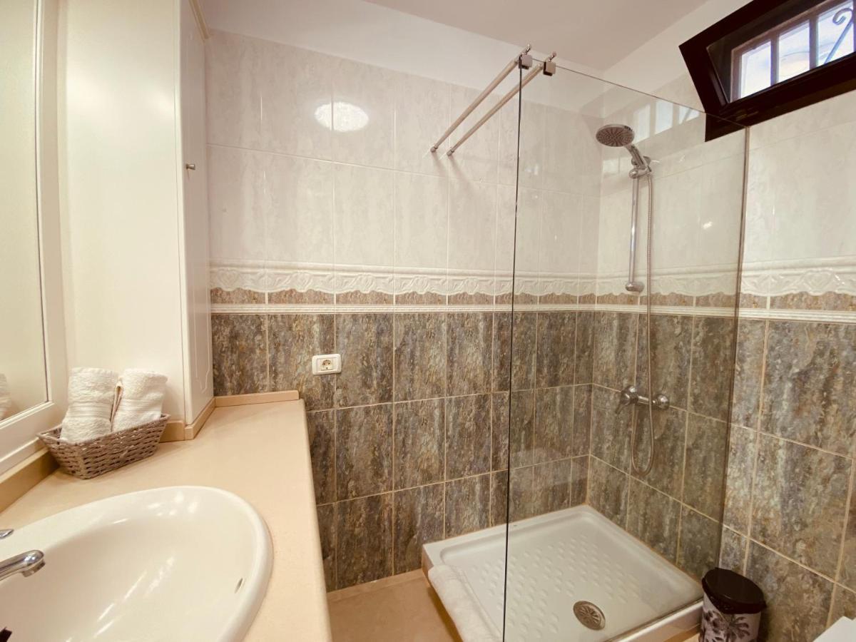 Royal Holiday Home Лос Кристианос Экстерьер фото